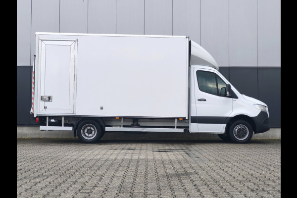 Mercedes-Benz Sprinter 516 BAKWAGEN LAADKLEP AUTOMAAT M-BUX CRUISE