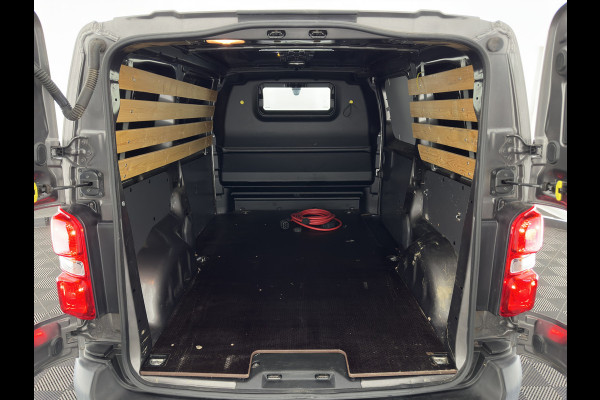 Peugeot e-Expert Standard Premium 75 kWh [3-Fase-11kW] {SoH-94%} Aut. *DIGI-COCKPIT | CARPLAY | CAMERA | AIRCO | COMFORT-SEATS | DAB+ | PDC | CCS-FASTLOADER | CRUISE*