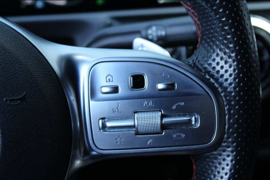 Mercedes-Benz A-Klasse 200 163PK Business Solution AMG AUTOMAAT NL-Auto NAP