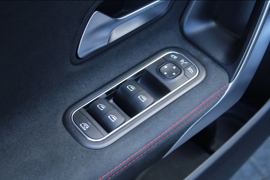 Mercedes-Benz A-Klasse 200 163PK Business Solution AMG AUTOMAAT NL-Auto NAP