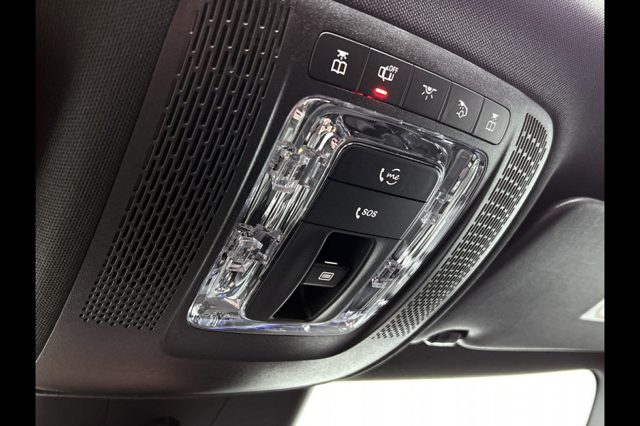 Mercedes-Benz A-Klasse 250 e Business Solution AMG | AMG Line Plus pakket | Smartphone-integratie | Head-up display | Panoramaschuifdak | Inclusief 24 maanden Mercedes-Benz Certified garantie voor Europa.