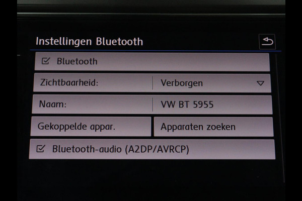 Volkswagen T-Roc 1.5 TSI Style Business | Trekhaak | Stoelverw. | Camera | Carplay | Adaptive cruise | Navigatie | Parkeerhulp | DAB | Bluetooth | Climate control