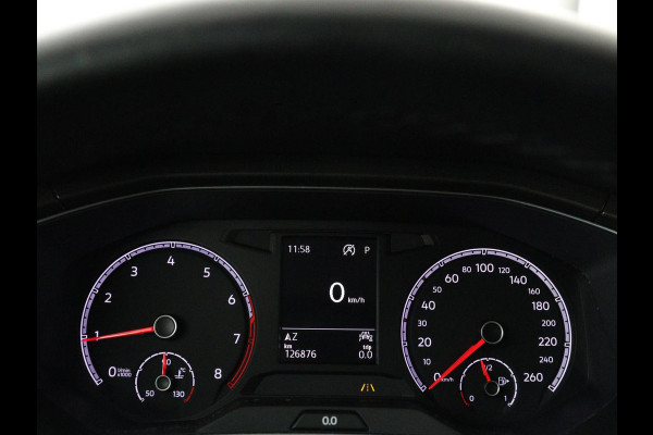 Volkswagen T-Roc 1.5 TSI Style Business | Trekhaak | Stoelverw. | Camera | Carplay | Adaptive cruise | Navigatie | Parkeerhulp | DAB | Bluetooth | Climate control