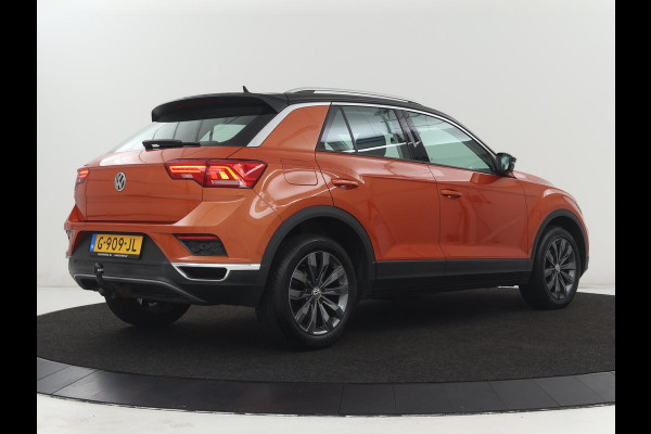 Volkswagen T-Roc 1.5 TSI Style Business | Trekhaak | Stoelverw. | Camera | Carplay | Adaptive cruise | Navigatie | Parkeerhulp | DAB | Bluetooth | Climate control