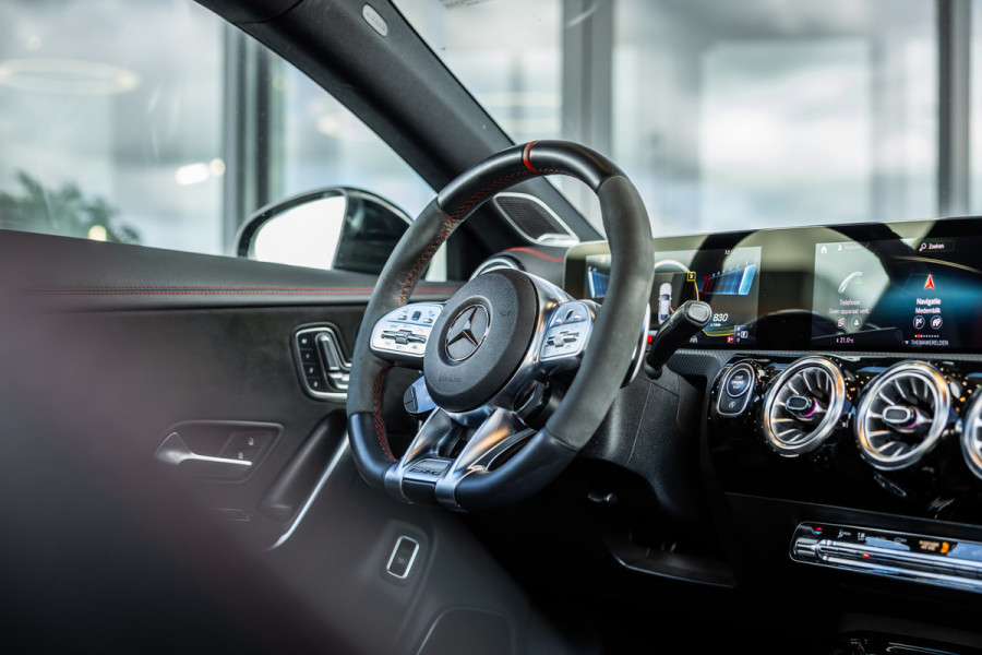 Mercedes-Benz CLA-Klasse AMG CLA45 S 4MATIC+ - Akrapovic | Panorama | Burmester | Memory | 360 Camera