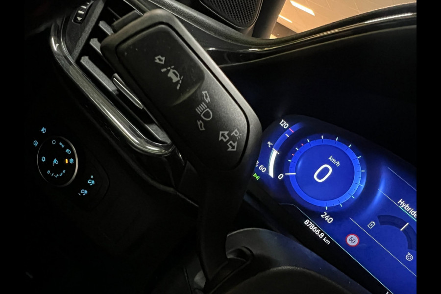 Ford Puma 1.0 EcoBoost Hybrid ST-Line X NAVI/DAB/CARPLAY/LED/ECC/PDC/CRUISE///