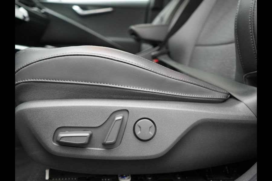 Kia Niro 1.6 GDi ExecutiveLine PHEV 182pk Dealer O.H. | Trekhaak | Adaptive Cruise | Head Up | Camera | Harman / Kardon | Lederen Sporstoelen Memory & Ventilatie | Keyless | Blis | Stoelen & Stuur Verwarmd | Apple Carplay | Navigatie | DAB | Plug In Hybrid |