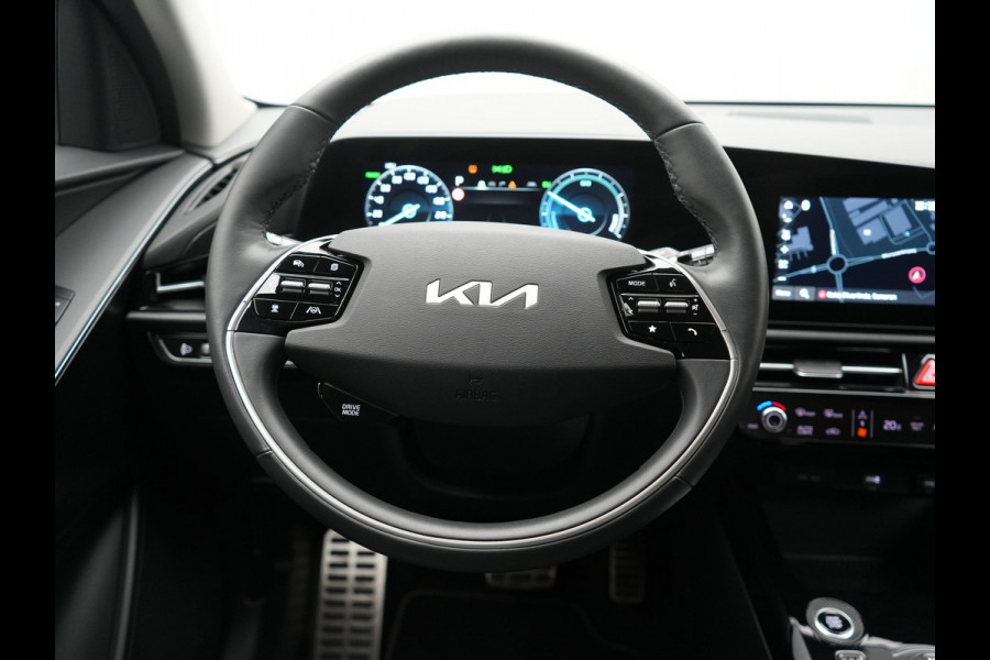 Kia Niro 1.6 GDi ExecutiveLine PHEV 182pk Dealer O.H. | Trekhaak | Adaptive Cruise | Head Up | Camera | Harman / Kardon | Lederen Sporstoelen Memory & Ventilatie | Keyless | Blis | Stoelen & Stuur Verwarmd | Apple Carplay | Navigatie | DAB | Plug In Hybrid |