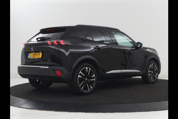 Peugeot e-2008 EV GT Pack 50 kWh | SOH 91,8% | Stoelverwarming | Adaptive cruise | Leder/Alcantara | Carplay | Keyless | Sfeerverlichting | Camera | Navigatie | Parkeerhulp | Full LED | Bluetooth