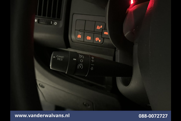 Peugeot Boxer 2.2 BlueHDi 141pk Bakwagen 436cm Lang Laadklep Euro6 Airco | 1055kg laadvermogen | Camera Cruisecontrol, Bijrijdersbank.
