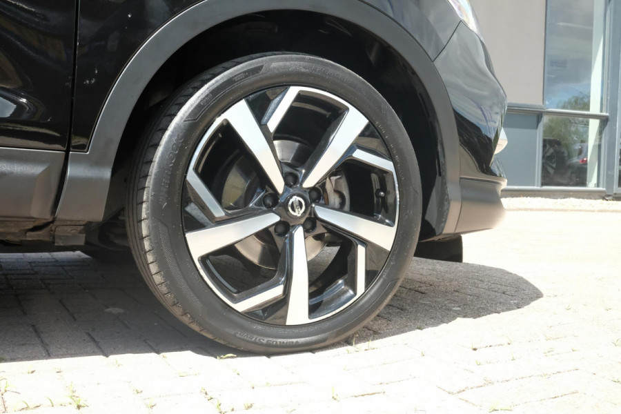 Nissan QASHQAI 1.3 DIG-T Premium Edition 140 PK | Lederen bekleding | Panoramadak | 360 Camera | Stoelverwarming | Navigatie | CarPlay | LMV 19" | LED