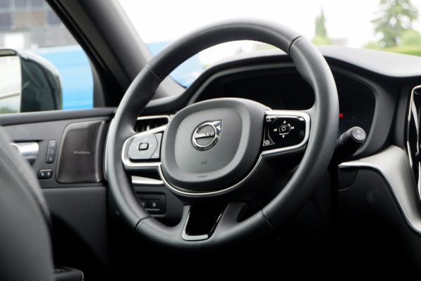 Volvo XC60 2.0 T8 AWD+ Black Ed. PHEV / INCL. 12mnd BOVAG / 360 camera