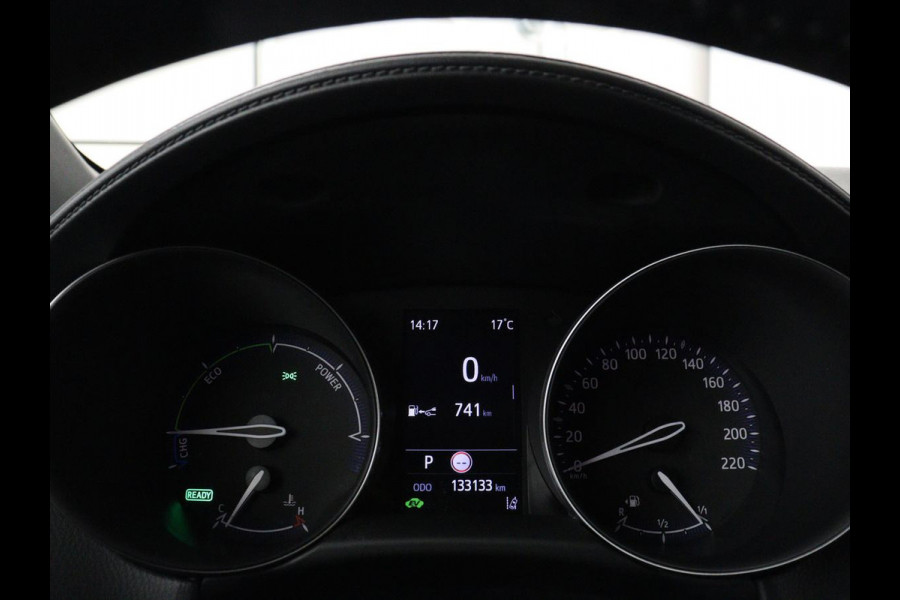Toyota C-HR 1.8 Hybrid Executive | Trekhaak | Stuurverwarming | Adaptive cruise | Camera | Carplay | Park Assist | Stoelverwarming | Keyless | Bluetooth | Full LED | Side Assist