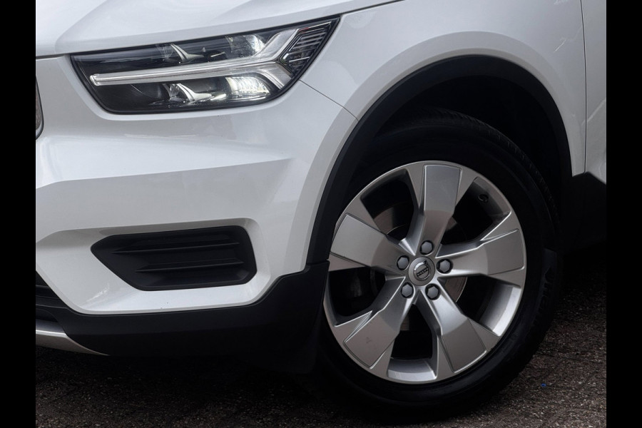 Volvo XC40 1.5 T3 Momentum Pro | NL-Auto | Elek. Achterklep | PDC voor + Achter | Navigatie