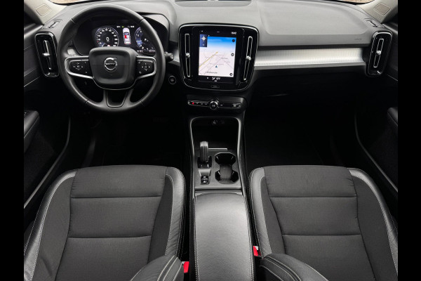 Volvo XC40 1.5 T3 Momentum Pro | NL-Auto | Elek. Achterklep | PDC voor + Achter | Navigatie
