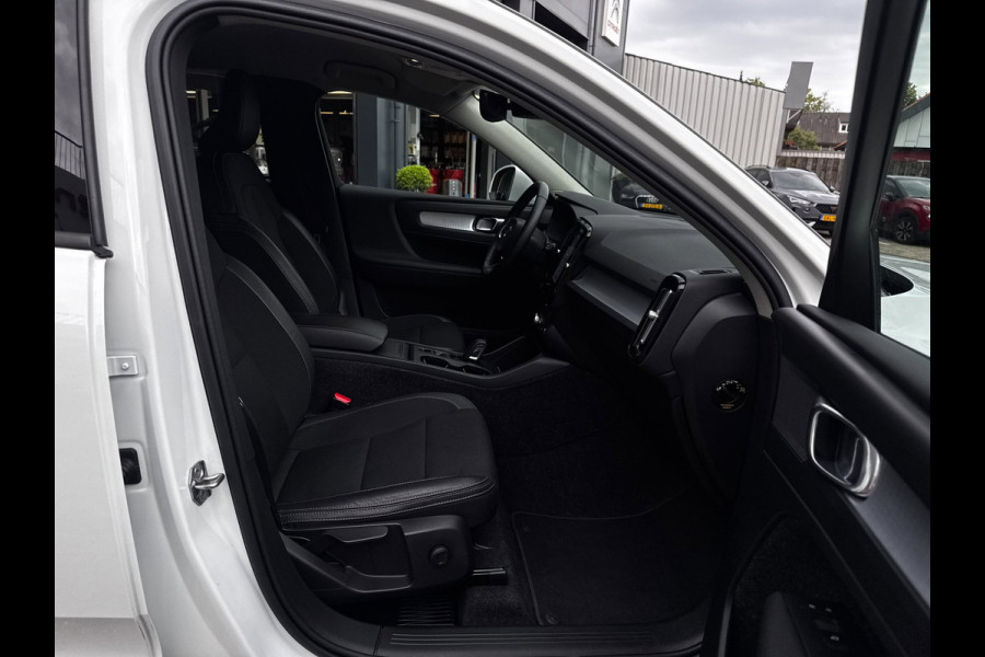 Volvo XC40 1.5 T3 Momentum Pro | NL-Auto | Elek. Achterklep | PDC voor + Achter | Navigatie