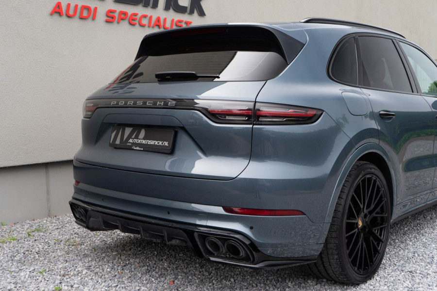 Porsche Cayenne 3.0 / Luchtvering/ Panoramadak/ 22 Inch Velgen/