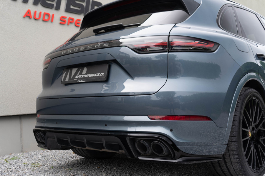 Porsche Cayenne 3.0 / Luchtvering/ Panoramadak/ 22 Inch Velgen/
