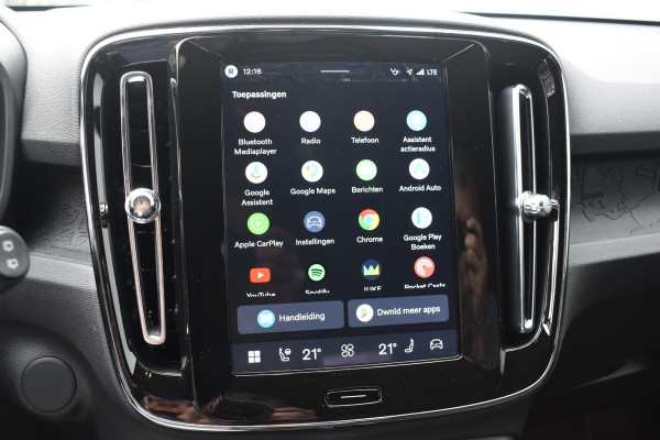 Volvo EX40 252PK Single Motor Extended Range Core Business Business Edition / Navigatie / Camera / Adaptive Cruise control / Stuur & Stoelverwarming / Harman Kardon / Getinte Ramen / 19" LM Velgen