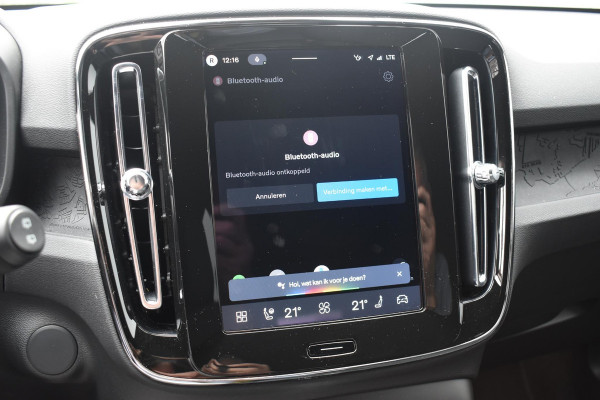 Volvo EX40 252PK Single Motor Extended Range Core Business Business Edition / Navigatie / Camera / Adaptive Cruise control / Stuur & Stoelverwarming / Harman Kardon / Getinte Ramen / 19" LM Velgen