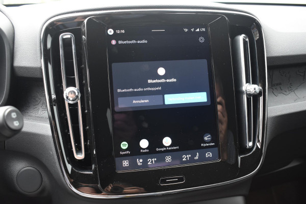 Volvo EX40 252PK Single Motor Extended Range Core Business Business Edition / Navigatie / Camera / Adaptive Cruise control / Stuur & Stoelverwarming / Harman Kardon / Getinte Ramen / 19" LM Velgen