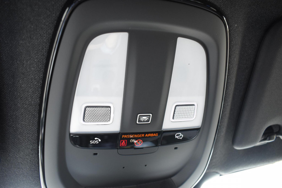 Volvo EX40 252PK Single Motor Extended Range Core Business Business Edition / Navigatie / Camera / Adaptive Cruise control / Stuur & Stoelverwarming / Harman Kardon / Getinte Ramen / 19" LM Velgen