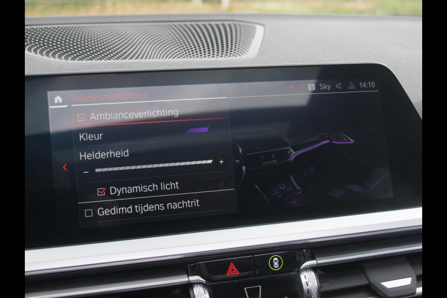 BMW 4 Serie Gran Coupé 420i Business Edition Plus | M-Pakket | Panoramadak | Camera | Sfeerverlichting | Leer |