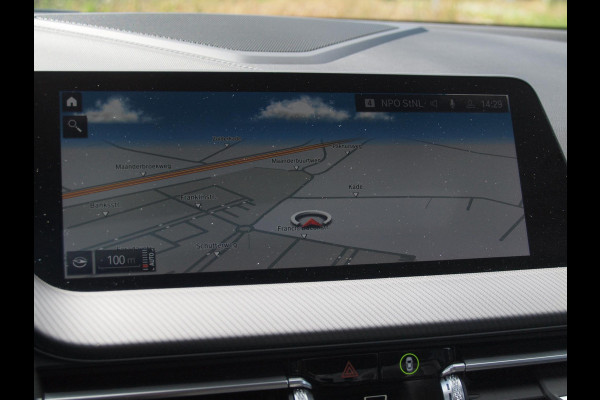 BMW 2 Serie Gran Coupé 218i High Executive Edition | M-Performance Pakket | Panoramadak | Camera | Trekhaak | Sfeerverlichting | Apple Carplay |