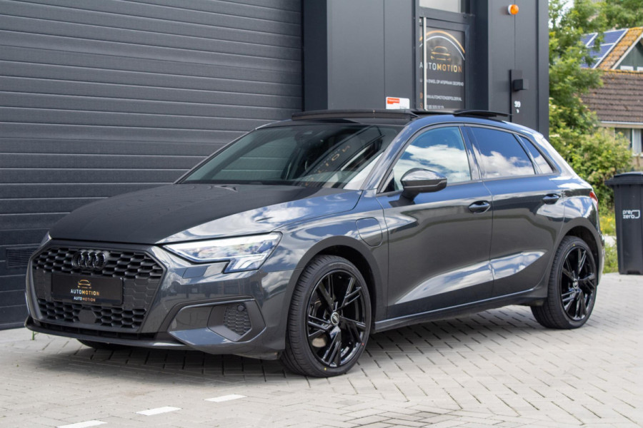 Audi A3 Sportback 40 TFSIe Advanced edition Pano Camera Led Stoelverwarming