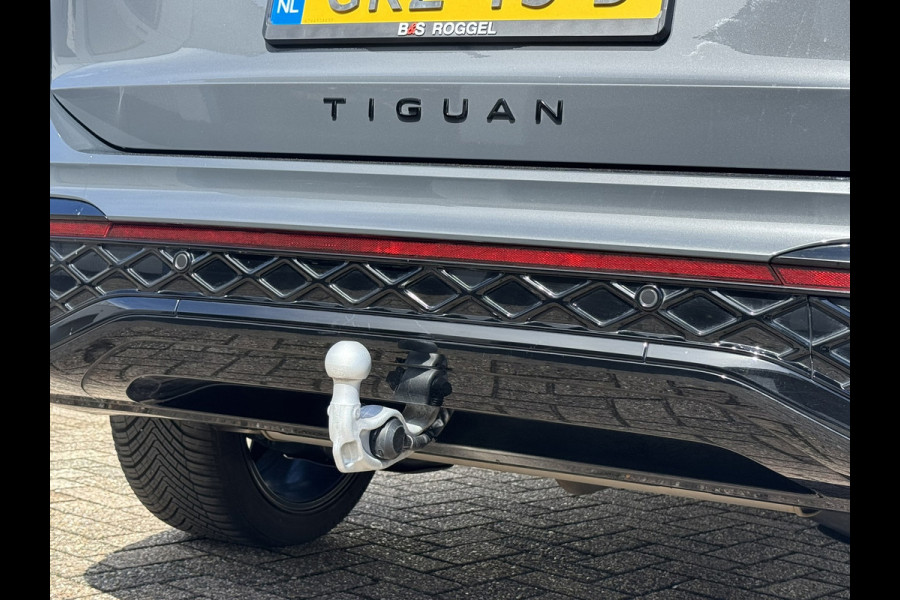 Volkswagen Tiguan 1.5 eHybrid R-Line Plug in Trekhaak Massage stoelen Camera Carplay