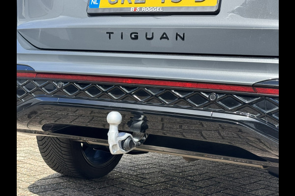 Volkswagen Tiguan 1.5 eHybrid R-Line Plug in Trekhaak Massage stoelen Camera Carplay