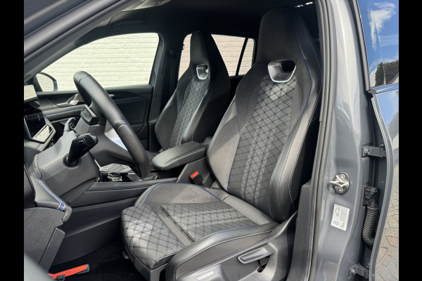 Volkswagen Tiguan 1.5 eHybrid R-Line Plug in Trekhaak Massage stoelen Camera Carplay