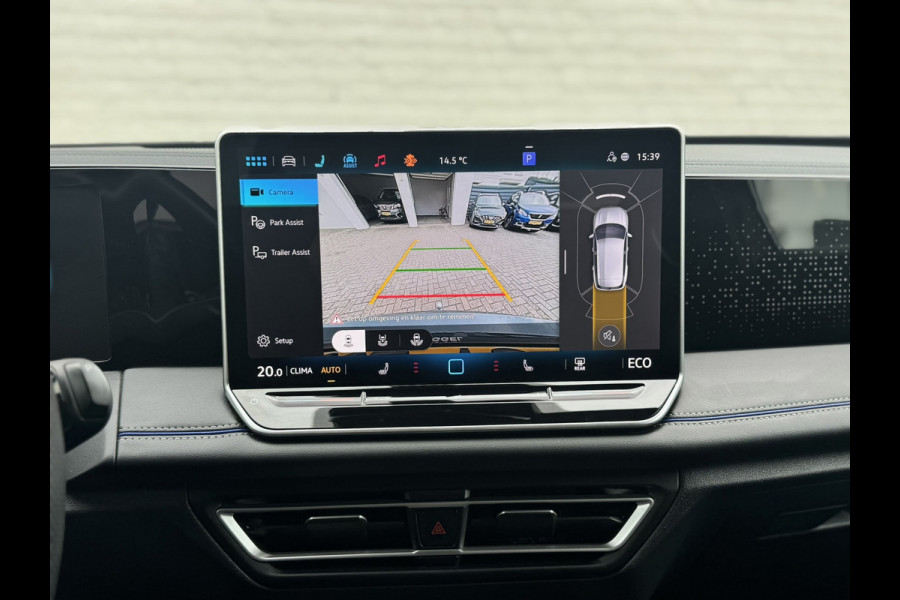 Volkswagen Tiguan 1.5 eHybrid R-Line Plug in Trekhaak Massage stoelen Camera Carplay