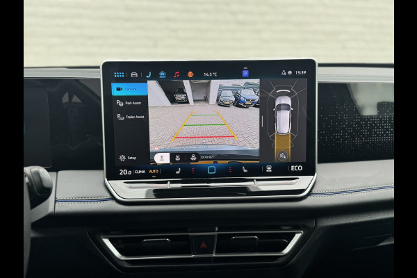 Volkswagen Tiguan 1.5 eHybrid R-Line Plug in Trekhaak Massage stoelen Camera Carplay