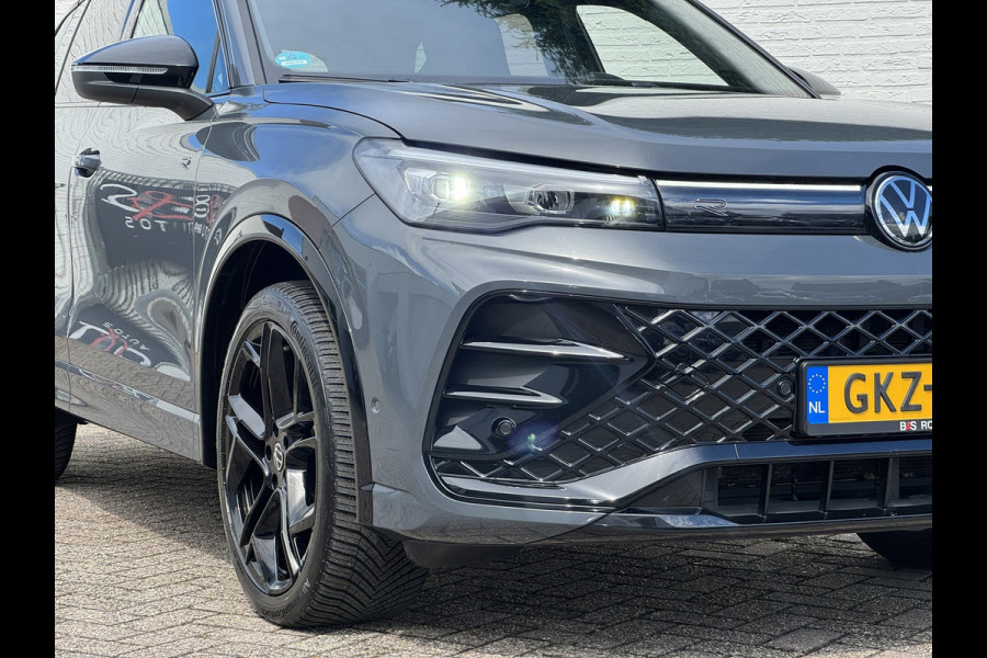 Volkswagen Tiguan 1.5 eHybrid R-Line Plug in Trekhaak Massage stoelen Camera Carplay
