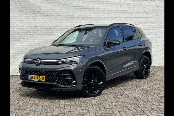 Volkswagen Tiguan 1.5 eHybrid R-Line Plug in Trekhaak Massage stoelen Camera Carplay