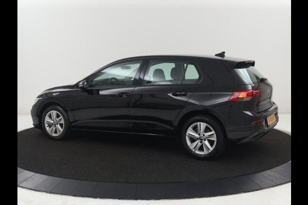 Volkswagen Golf 1.0 TSI Life | Carplay | Adaptive cruise | Navigatie | Parkeerhulp | Full LED | Climate control | DAB | Bluetooth | Digital cockpit