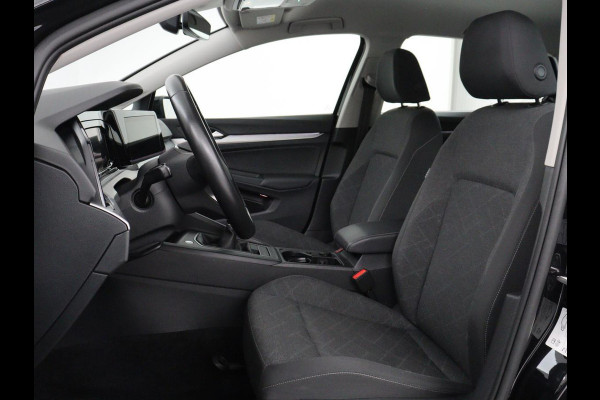 Volkswagen Golf 1.0 TSI Life | Carplay | Adaptive cruise | Navigatie | Parkeerhulp | Full LED | Climate control | DAB | Bluetooth | Digital cockpit