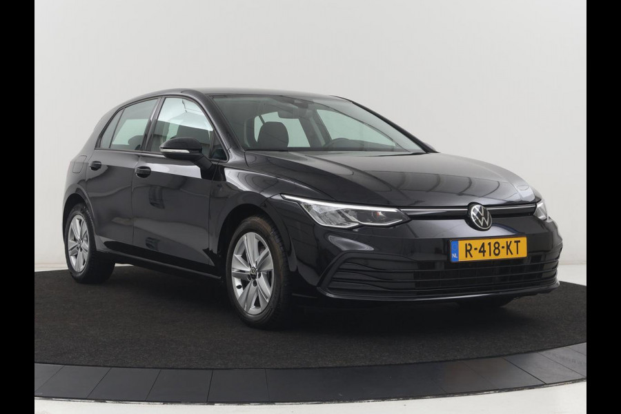 Volkswagen Golf 1.0 TSI Life | Carplay | Adaptive cruise | Navigatie | Parkeerhulp | Full LED | Climate control | DAB | Bluetooth | Digital cockpit
