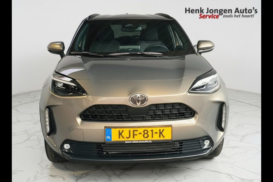 Toyota Yaris Cross 1.5 Hybrid 115 First Edition Rijklaar + Fabrieksgarantie Henk Jongen Auto's in Helmond,  al 50 jaar service zoals 't hoort!