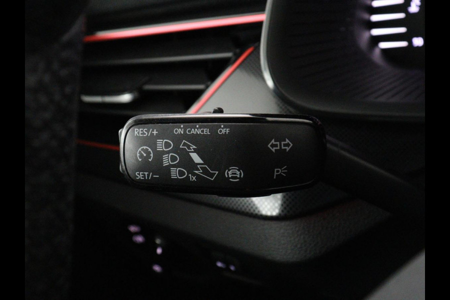 Škoda SCALA 1.0 TSI Sport | Automaat | Virtual Cockpit | Sportstoelen | Carplay | Navigatie | Climate control | Full LED | Parkeerhulp | Cruise control | Bluetooth | Getint glas