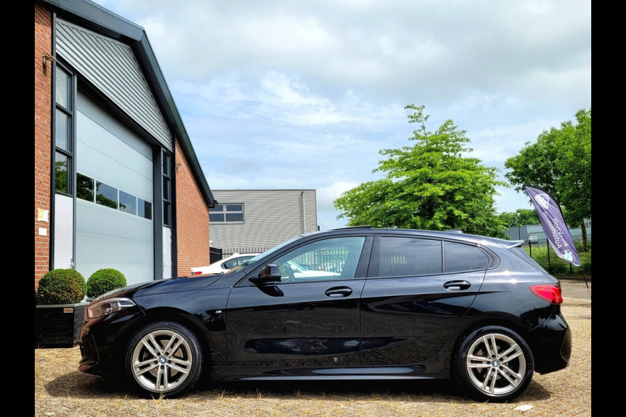 BMW 1-serie 118i M-sport Pano Camera Stuurverw. HIFI [1e eig. BTW NL NAP]