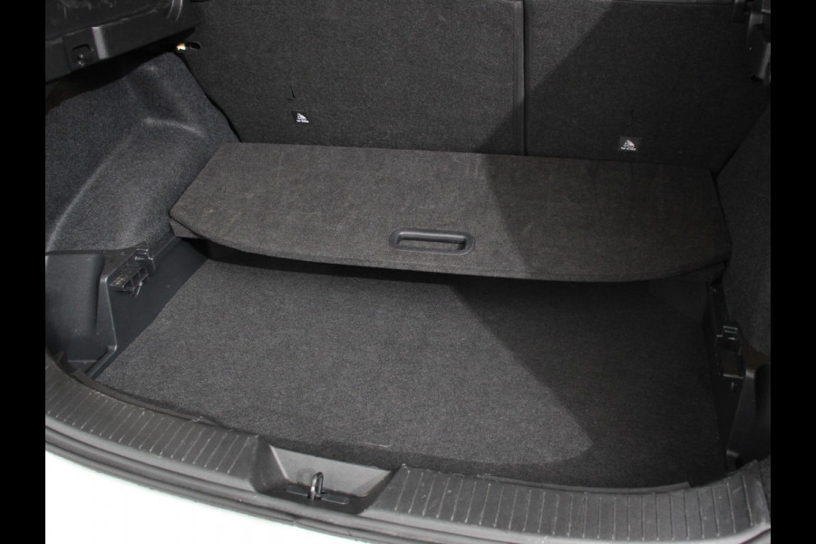 Nissan QASHQAI 1.3 MHEV Automaat N-Connecta Navigatie Climate Control Sfeerverlichting Camera 360 Led Dab Verwarmde voorstoelen Adaptive Cruise Control Digitale Cockpit Lichtmetalen Velgen