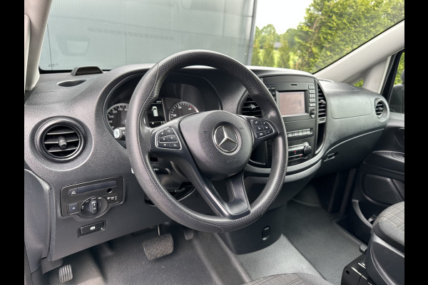 Mercedes-Benz Vito 114 CDI 136 PK E6 AUTOMAAT / L2H1 / 1e EIG. / TREKHAAK / CAMERA / 2x SCHUIFDEUR / CRUISE / AIRCO