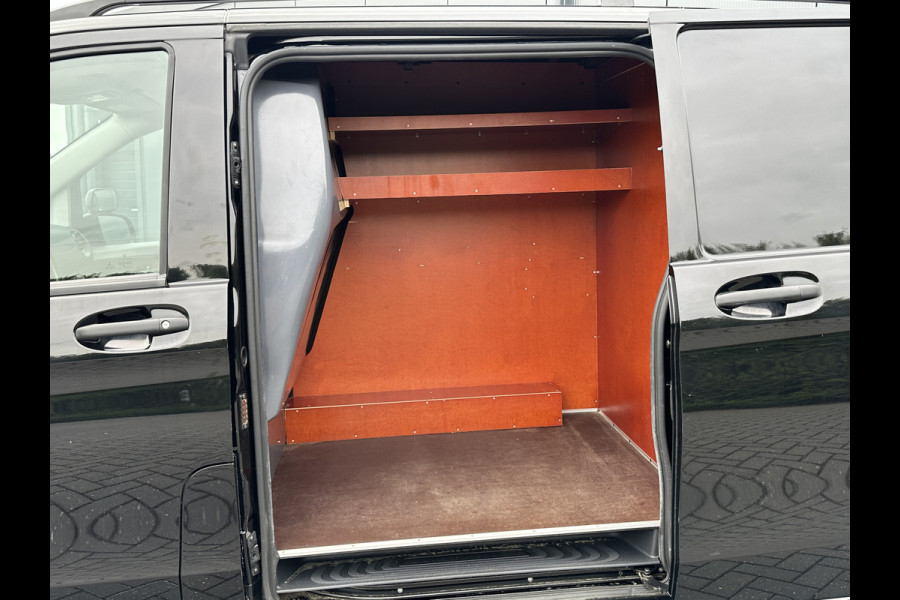 Mercedes-Benz Vito 114 CDI 136 PK E6 AUTOMAAT / L2H1 / 1e EIG. / TREKHAAK / CAMERA / 2x SCHUIFDEUR / CRUISE / AIRCO