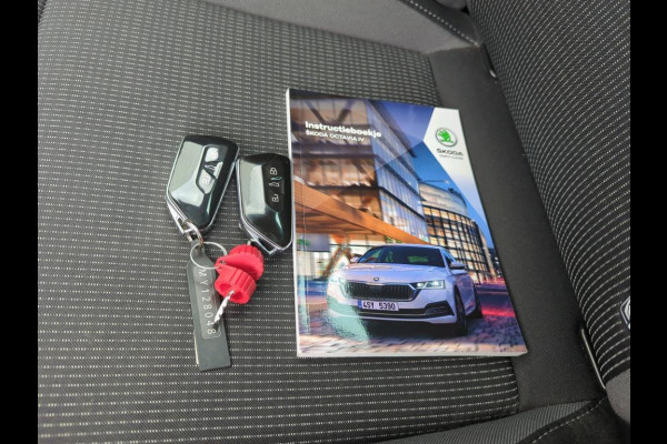 Škoda Octavia Combi 1.4 TSI iV PHEV Business Edition NL-AUTO | SFEER VERLICHTING | TREKHAAK