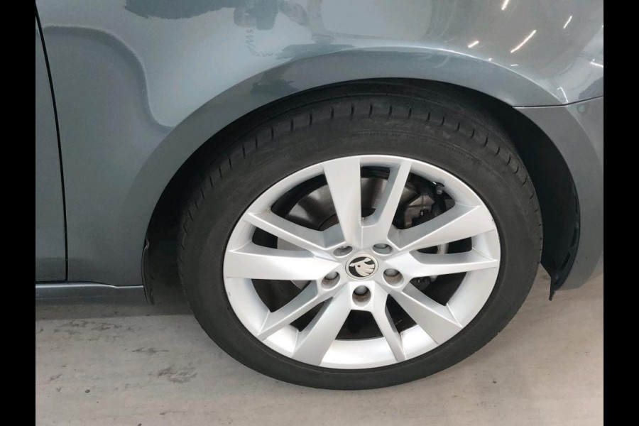 Škoda Octavia Combi 1.0 TSI Greentech Business Edition NL-AUTO | NAVI | ECC