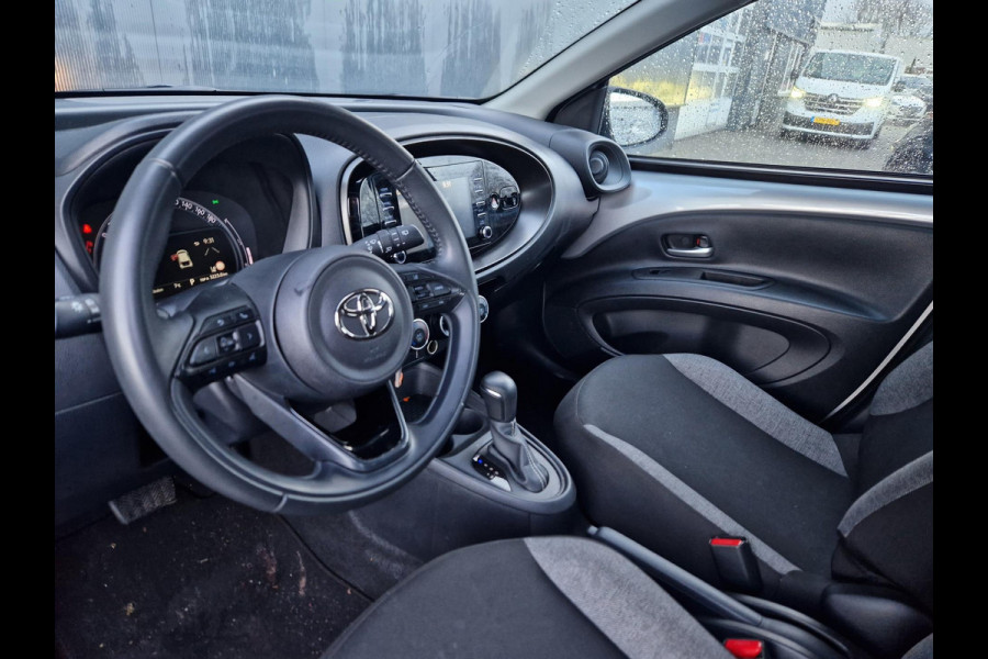 Toyota Aygo X 1.0 VVT-i S-CVT Play