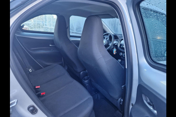 Toyota Aygo X 1.0 VVT-i S-CVT Play