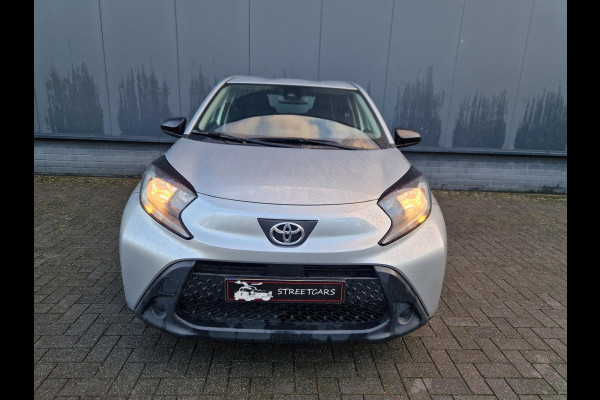 Toyota Aygo X 1.0 VVT-i S-CVT Play